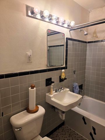 1060 W 26th Court, Riviera Beach, FL 33404