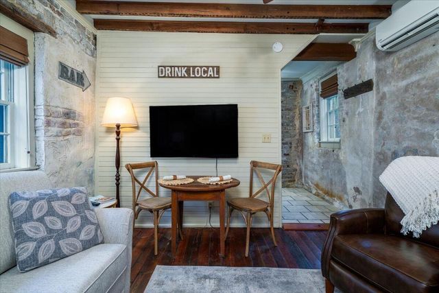 53 Hasell Street Apt J, Charleston, SC 29401