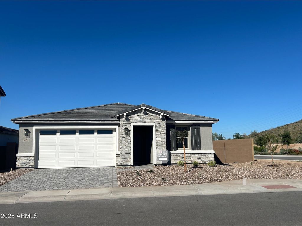 4956 W CHUCK BOX Road, Laveen, AZ 85339