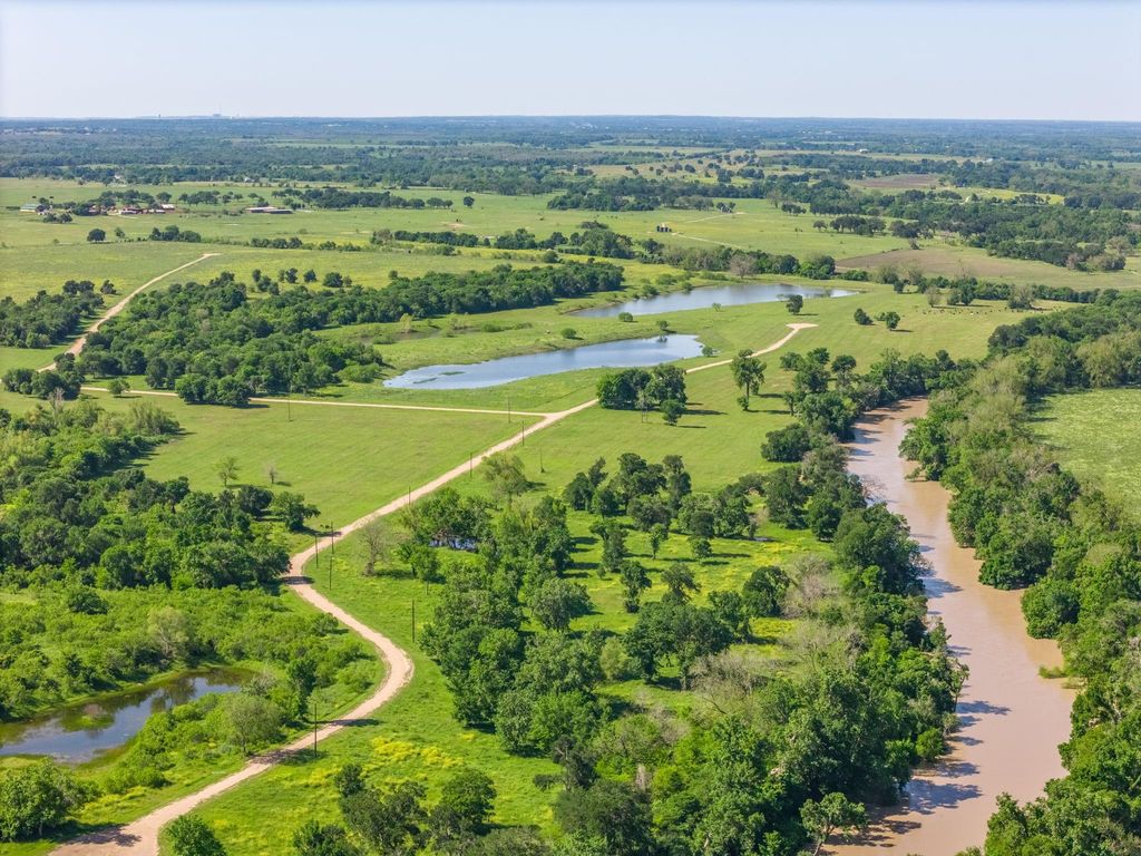 Hwy 77 River Ridge Developments, Rockdale, TX 76567