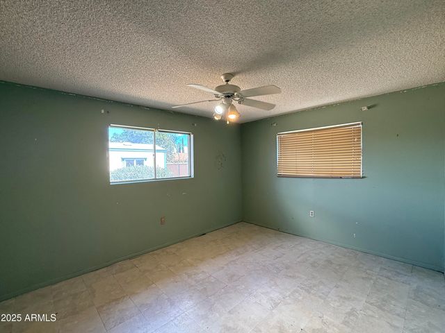 565 RAYMOND Drive, Sierra Vista, AZ 85635