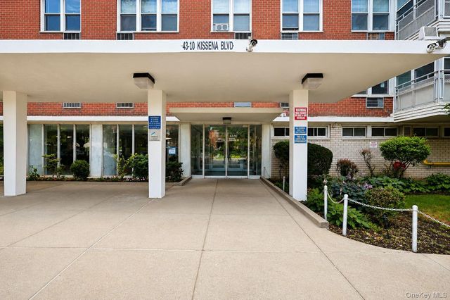 4310 Kissena Boulevard 6B, Flushing, NY 11355