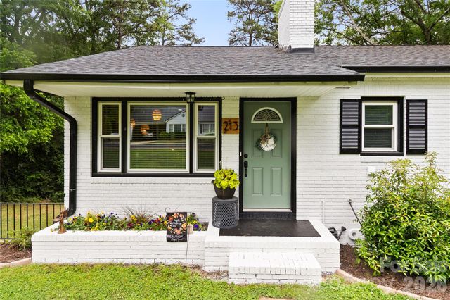 213 Hillcrest Drive, Huntersville, NC 28078
