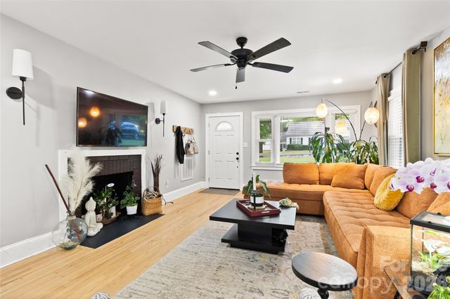 213 Hillcrest Drive, Huntersville, NC 28078