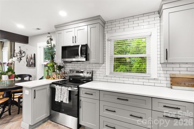 213 Hillcrest Drive, Huntersville, NC 28078