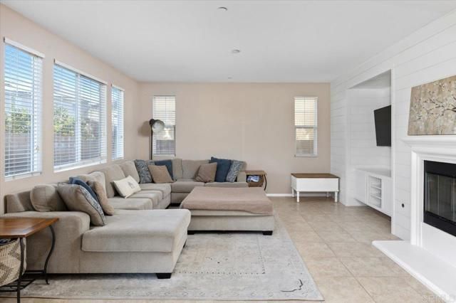 4163 Lake Circle Drive, Fallbrook, CA 92028