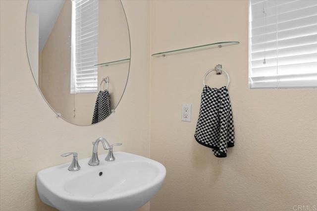 4163 Lake Circle Drive, Fallbrook, CA 92028