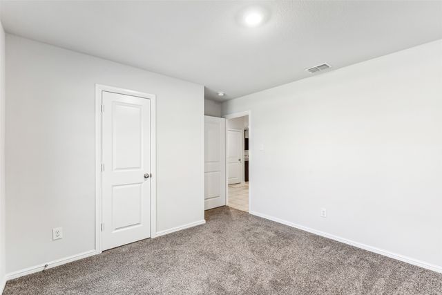 714 Wolf Creek Drive, Cleburne, TX 76033