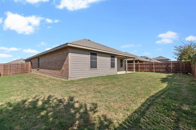 714 Wolf Creek Drive, Cleburne, TX 76033