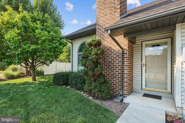 1118 ROOSEVELT CT, Hanover, PA 17331