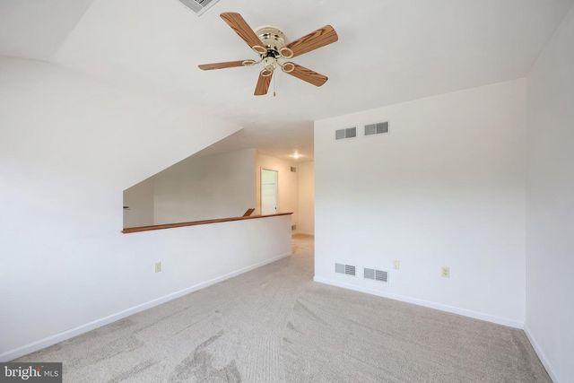 1118 ROOSEVELT CT, Hanover, PA 17331