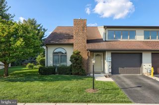 1118 ROOSEVELT CT, Hanover, PA 17331