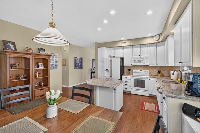 6616 Blue Heather Court, Lower Macungie Twp, PA 18062