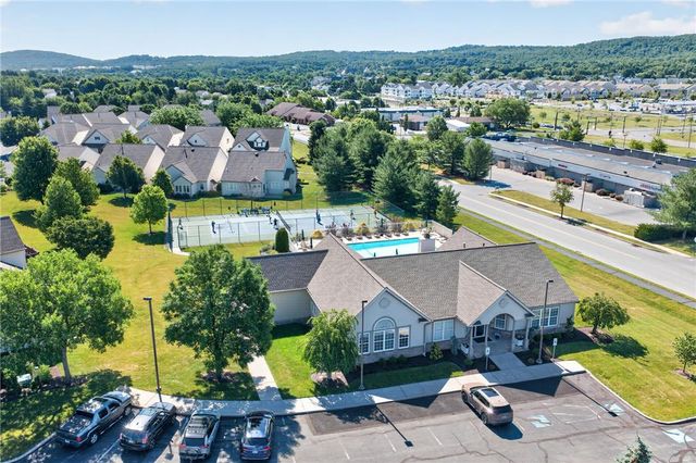6616 Blue Heather Court, Lower Macungie Twp, PA 18062