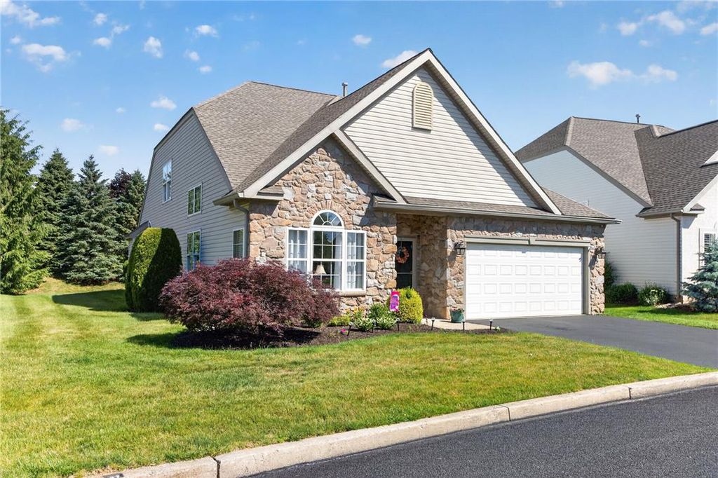 6616 Blue Heather Court, Lower Macungie Twp, PA 18062
