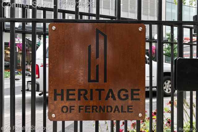 259 W 9 MILE Road 104, Ferndale, MI 48220