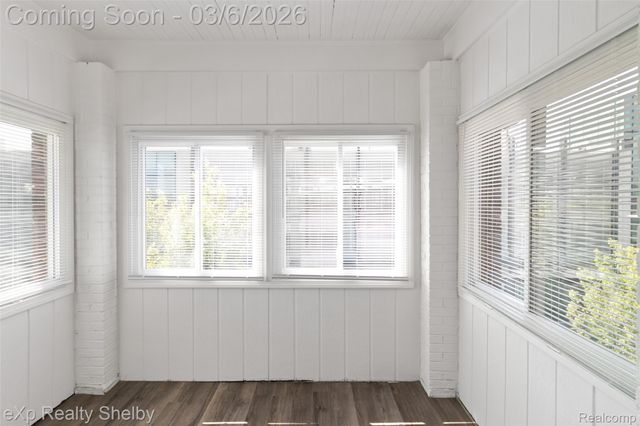 259 W 9 MILE Road 104, Ferndale, MI 48220