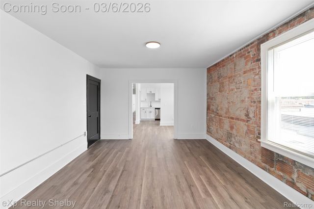 259 W 9 MILE Road 104, Ferndale, MI 48220