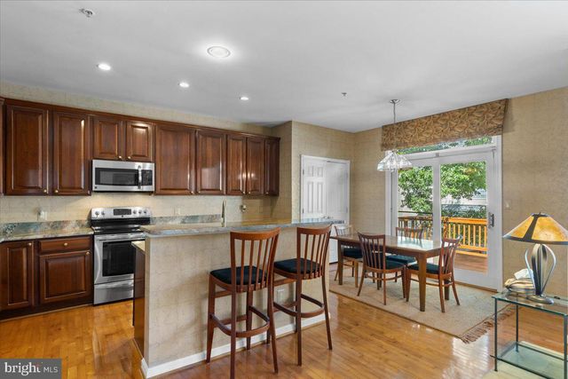 46134 BRISBANE SQ, Potomac Falls, VA 20165