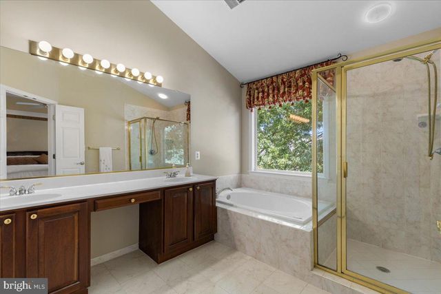 46134 BRISBANE SQ, Potomac Falls, VA 20165