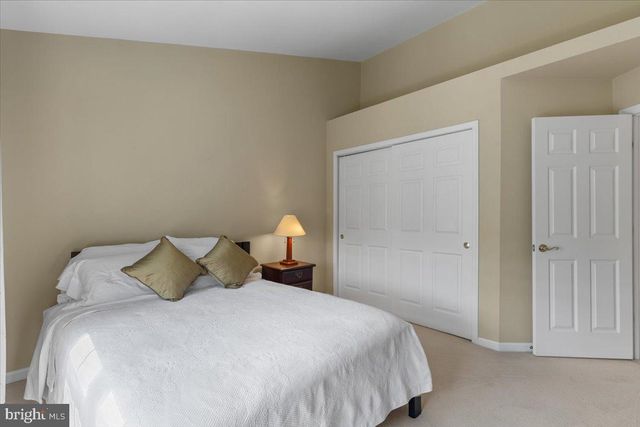 46134 BRISBANE SQ, Potomac Falls, VA 20165