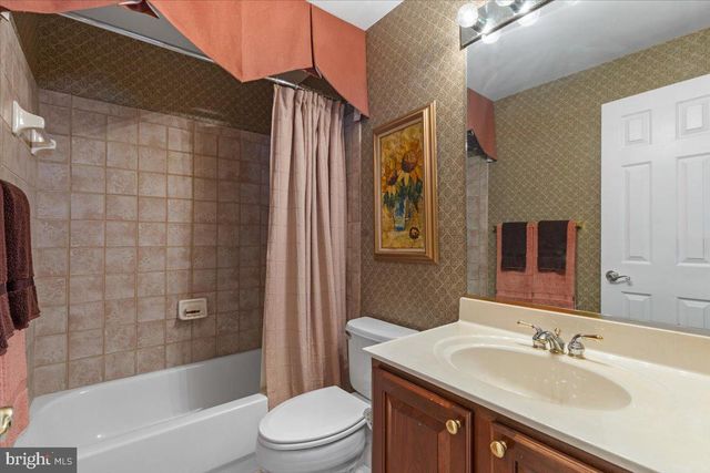 46134 BRISBANE SQ, Potomac Falls, VA 20165