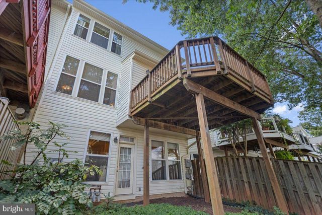 46134 BRISBANE SQ, Potomac Falls, VA 20165