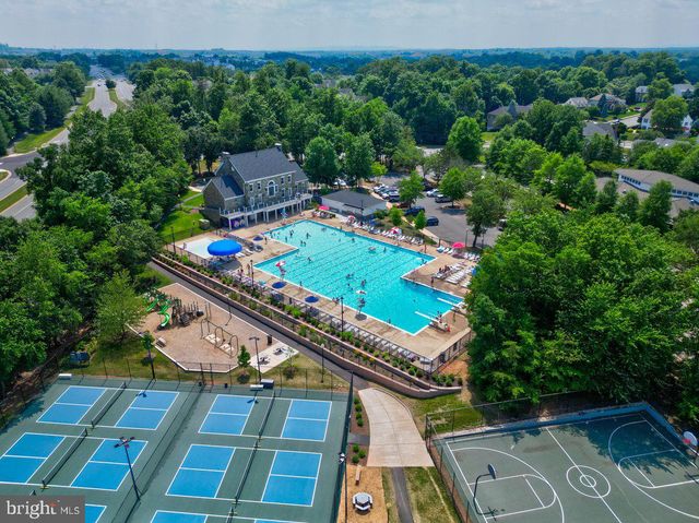 46134 BRISBANE SQ, Potomac Falls, VA 20165