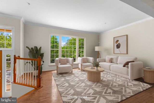 46134 BRISBANE SQ, Potomac Falls, VA 20165