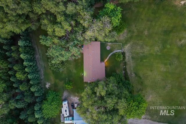 5758 W Hill Rd, Boise, ID 83703