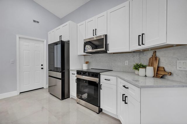 492 BOHANNON BOULEVARD, Orlando, FL 32824