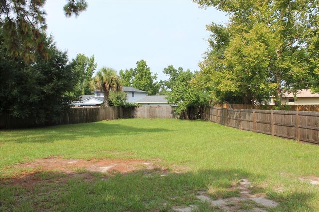 15808 SPRING CREST CIRCLE, Tampa, FL 33624