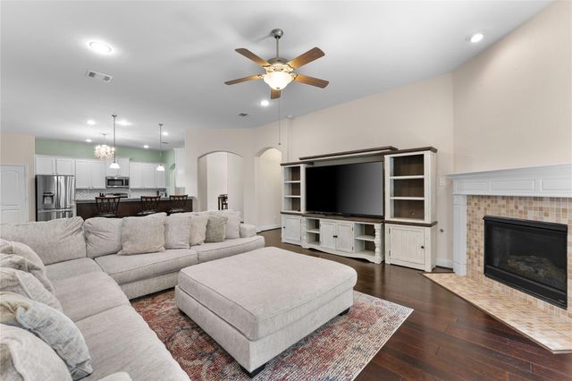 2606 Tacoma Springs Drive, Conroe, TX 77304