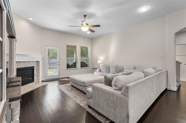 2606 Tacoma Springs Drive, Conroe, TX 77304