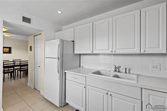 4191 NW 41st Street 316, Lauderdale Lakes, FL 33319