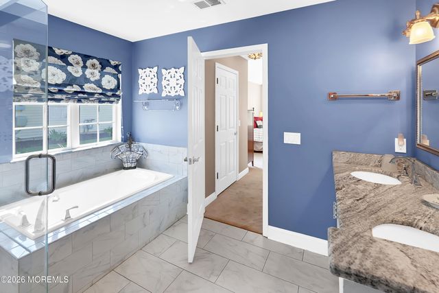 2476 Spring Hill Drive, Toms River, NJ 08755