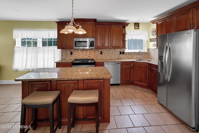 2476 Spring Hill Drive, Toms River, NJ 08755