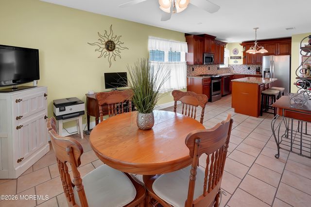 2476 Spring Hill Drive, Toms River, NJ 08755