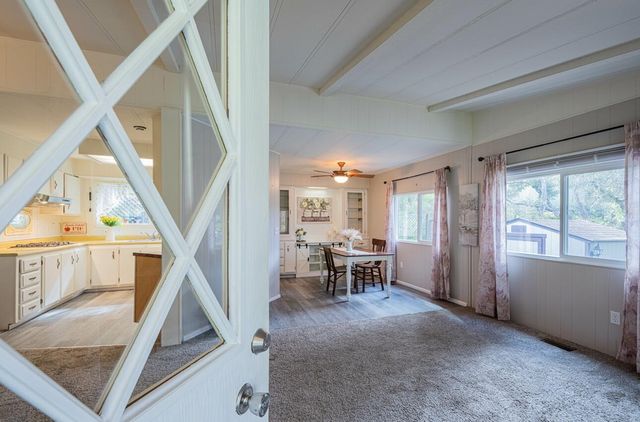 17588 Pond Derosa Lane 8, Salinas, CA 93907