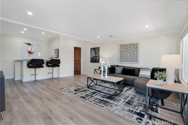 4927 Alatar, Woodland Hills, CA 91364