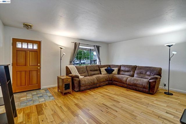 1463 Wilton Rd, Livermore, CA 94551