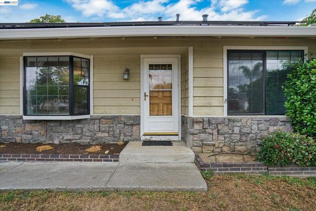 1463 Wilton Rd, Livermore, CA 94551