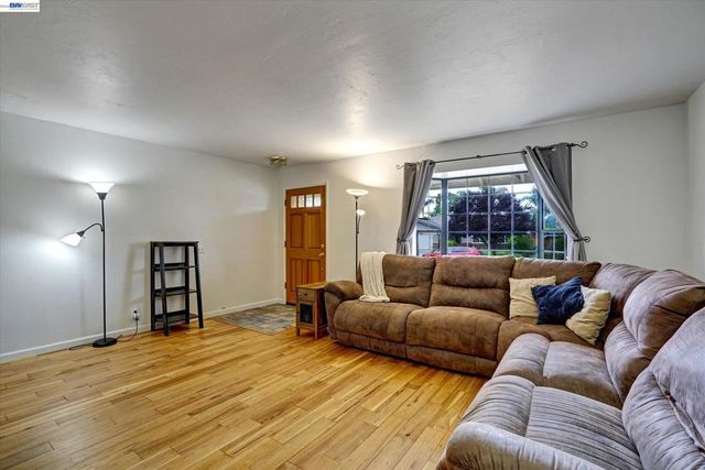 1463 Wilton Rd, Livermore, CA 94551