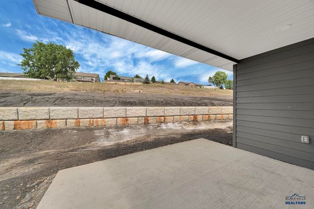 2637 HENNESSY DRIVE, Rapid City, SD 57701