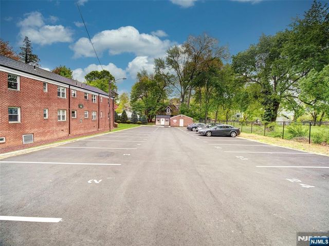 138 Lincoln Street A10, Montclair, NJ 07042