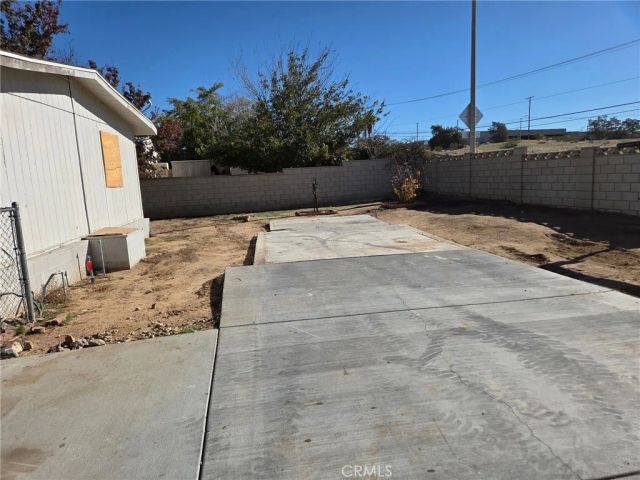 16251 WIMBLETON Drive, Victorville, CA 92395