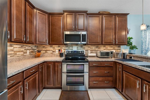 10226 LENOX STREET, Clermont, FL 34711