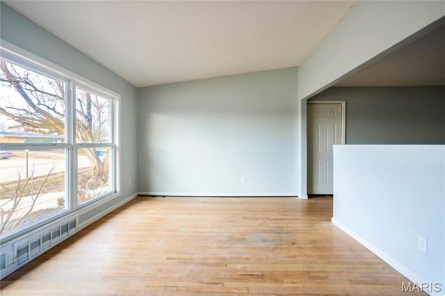 1805 Flicker Drive, Florissant, MO 63031