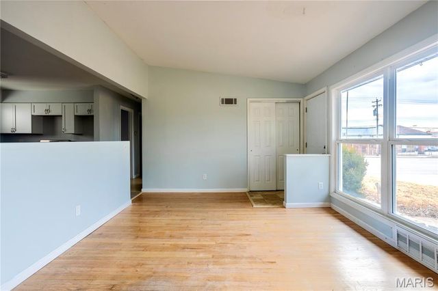 1805 Flicker Drive, Florissant, MO 63031