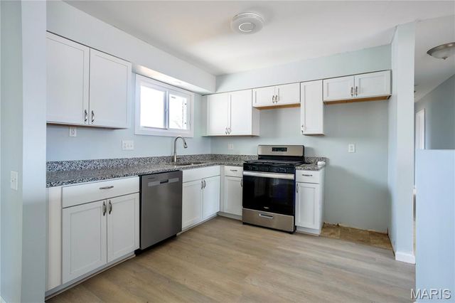 1805 Flicker Drive, Florissant, MO 63031